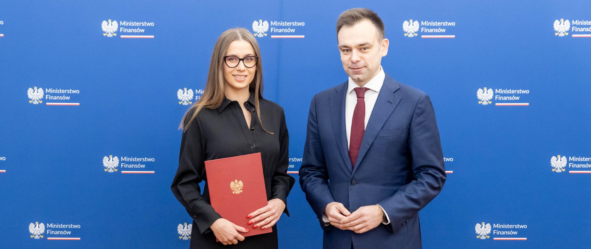 Zastępca szefa KAS Małgorzata Krok i Minister Finansów Andrzej Domański