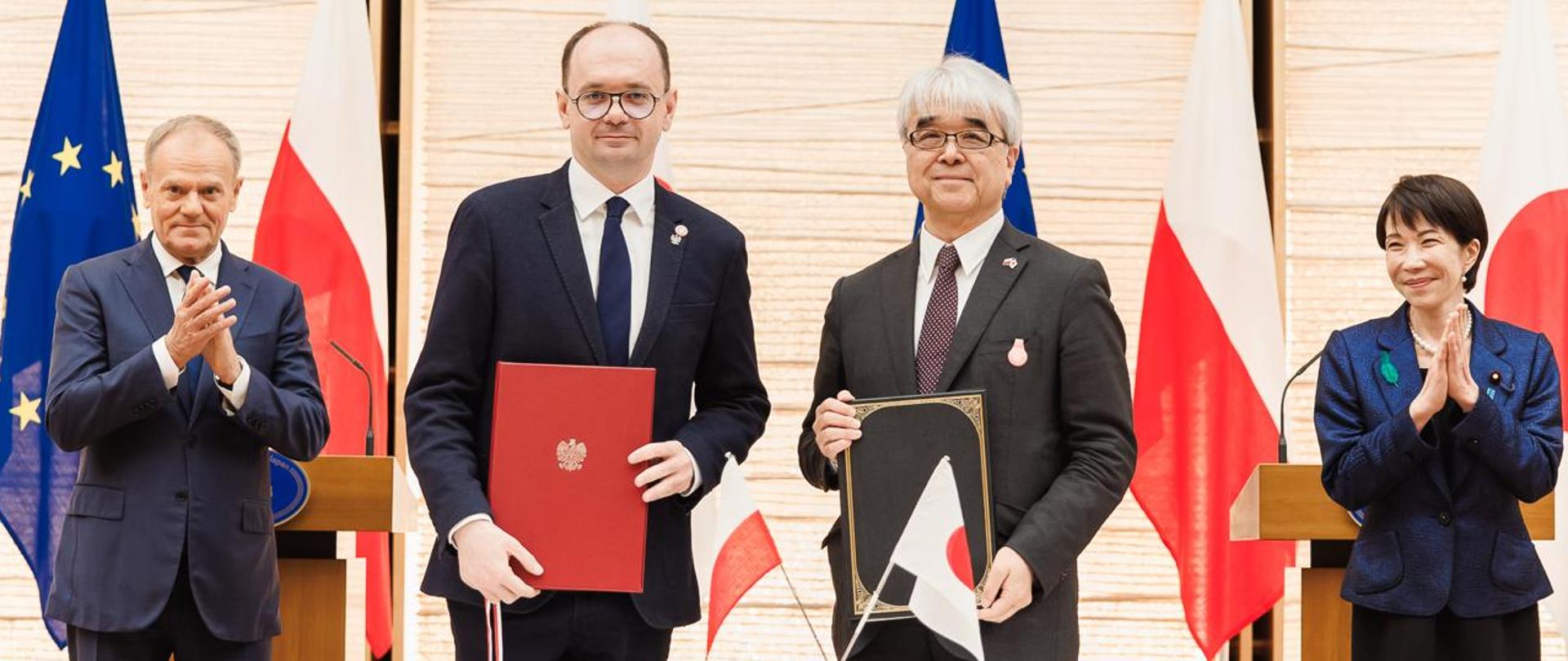 Na zdjęciu Wiceminister Sebastian Gajewski podczas wizyty polskiej delegacji pod przewodnictwem Premiera Donalda Tuska w Tokio. 