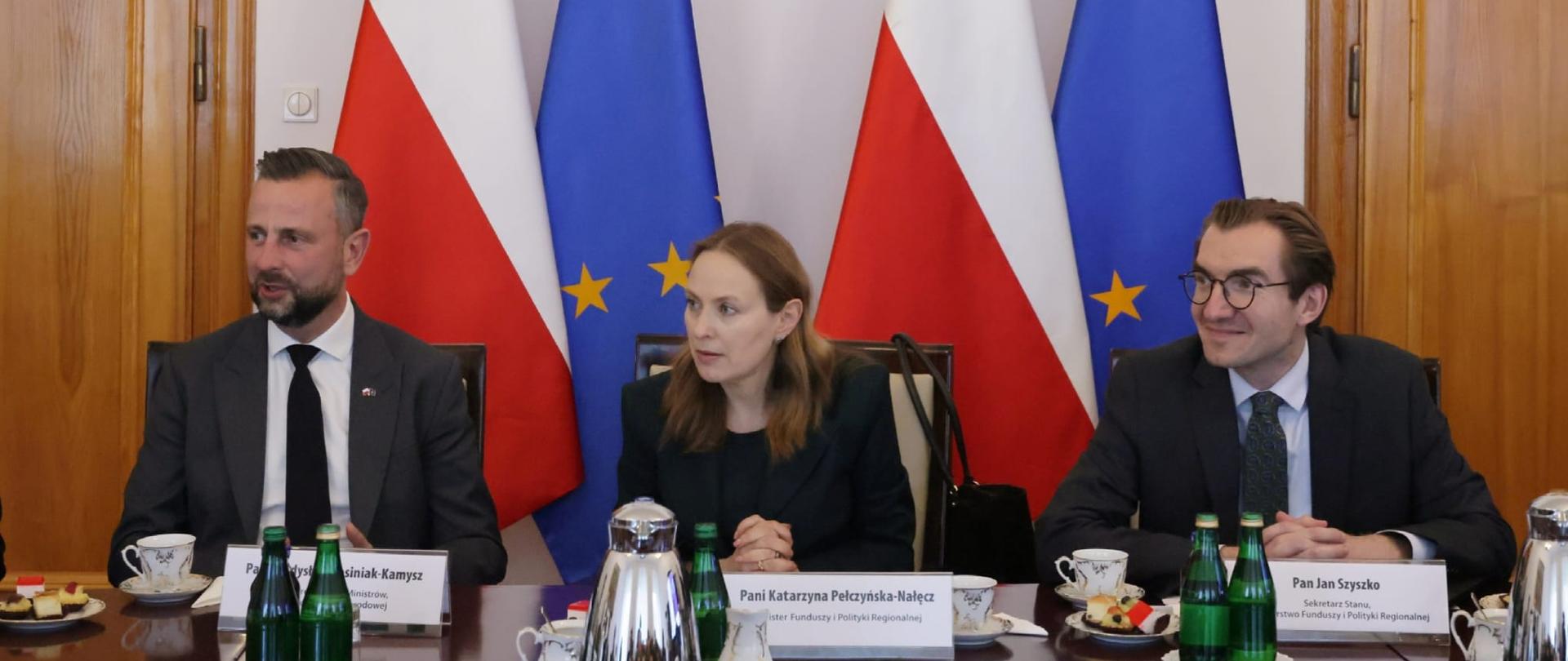 Na zdjęciu wicepremier Władysław Kosiniak-Kamysz, minister Katarzyna Pełczyńska-Nałęcz i wiceminister Jan Szyszko