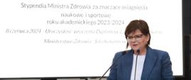 zdjęcie minister Izabeli Leszczyny