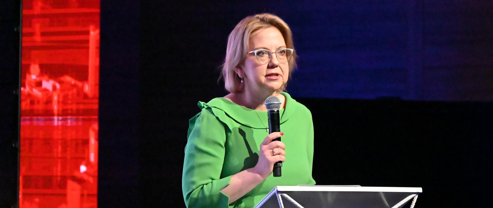 Minister Anna Moskwa podczas Kongresu Kompas ESG.