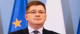 Konferencja z udziałem wiceministra Tomasza Rzymkowskiego dotycząca wynagrodzeń dla nauczycieli w Polskim Ładzie, wiceminister Tomasz Rzymkowski.