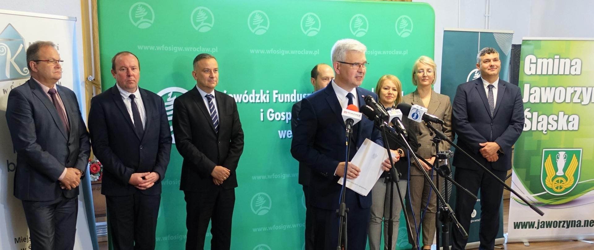 Wiceminister klimatu i środowiska Ireneusz Zyska w trakcie konferencji