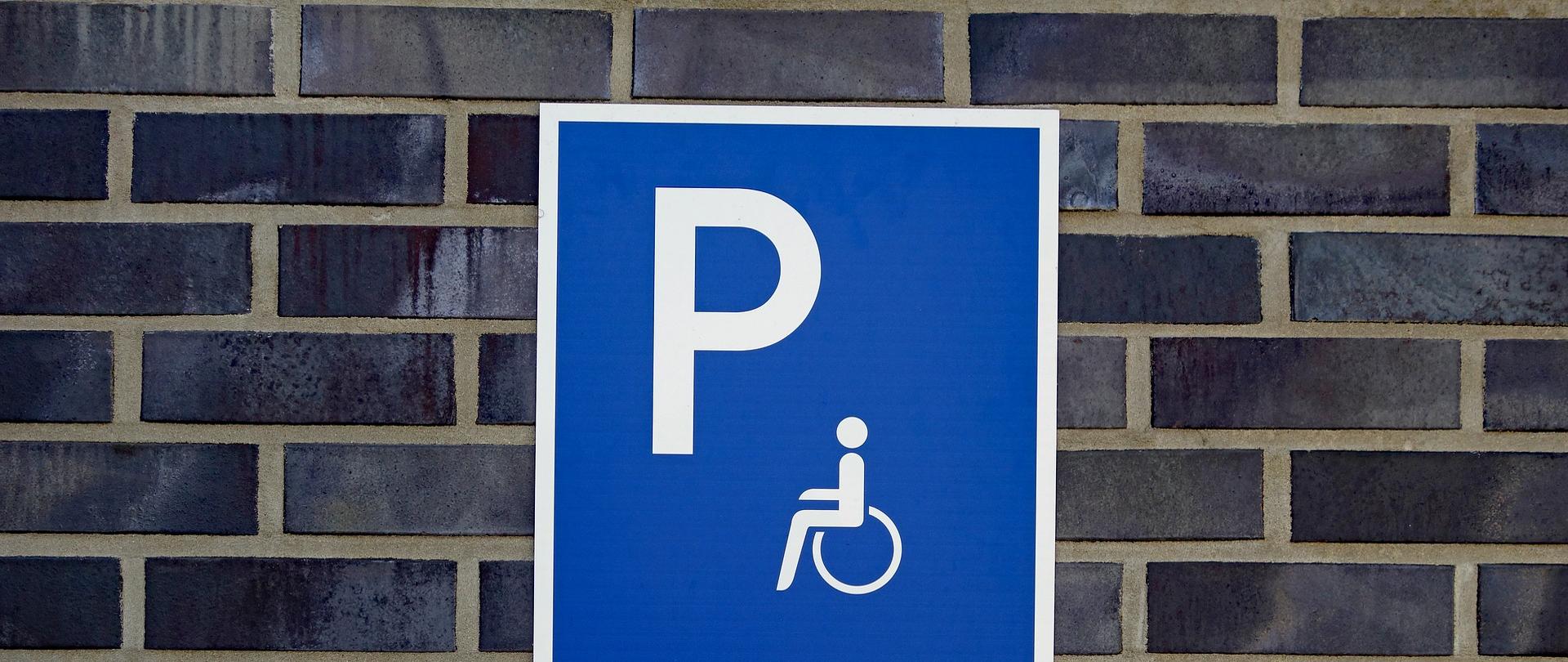 Miejsce parkingowe dla niepełnosprawnych 