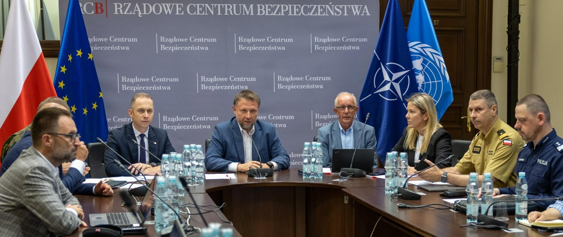 Posiedzenie Rządowego Zespołu Zarządzania Kryzysowego z udziałem ministra Marcina Kierwińskiego.