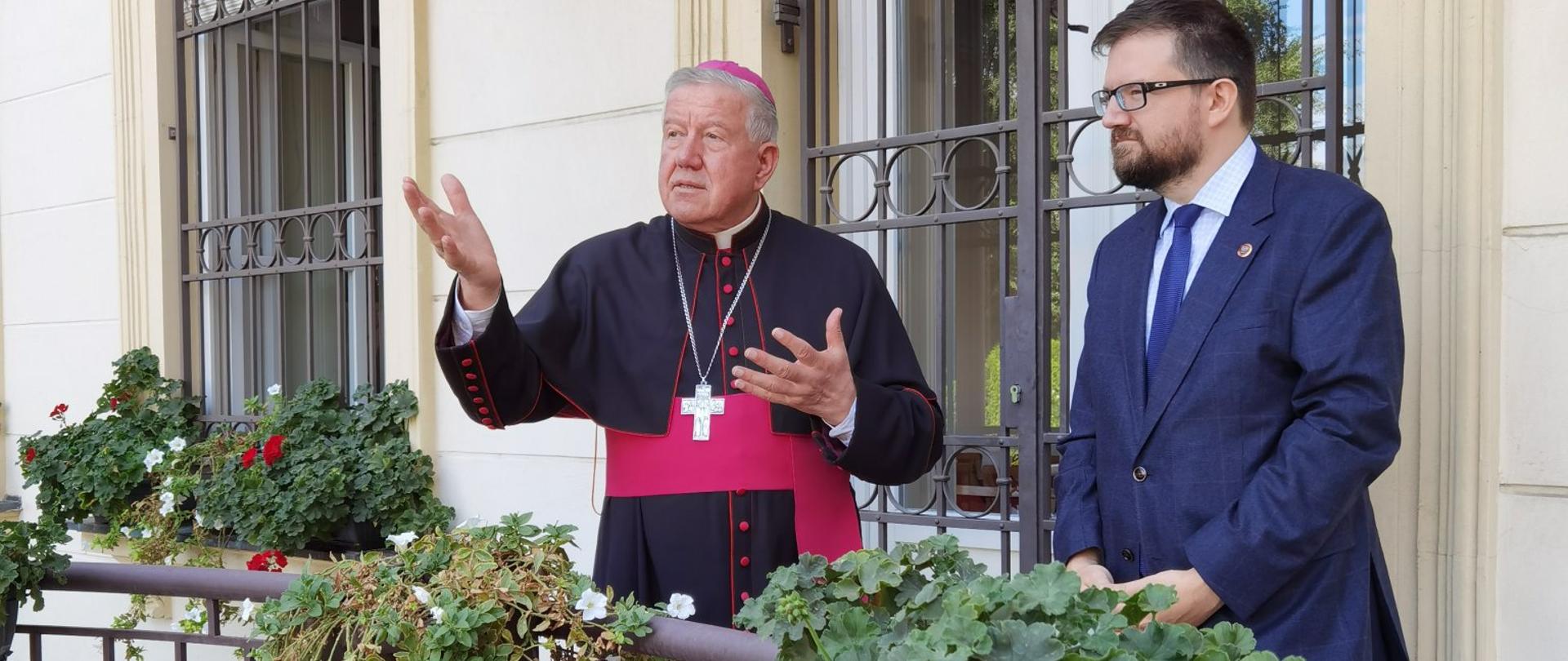 Spotkanie Ambasadora RP z arcybiskupem Belgradu Stanisławem Hočevarem poświęcone było perspektywie rozwoju współpracy pomiędzy archidiecezją i polską placówką dyplomatyczną. 