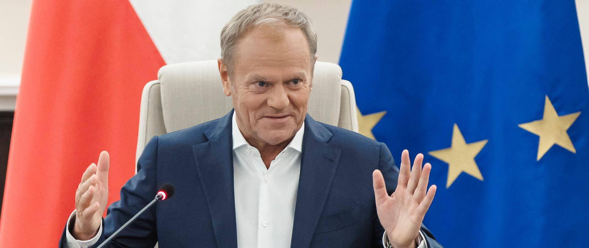 Premier Donald Tusk podczas posiedzenia Rady Ministrów