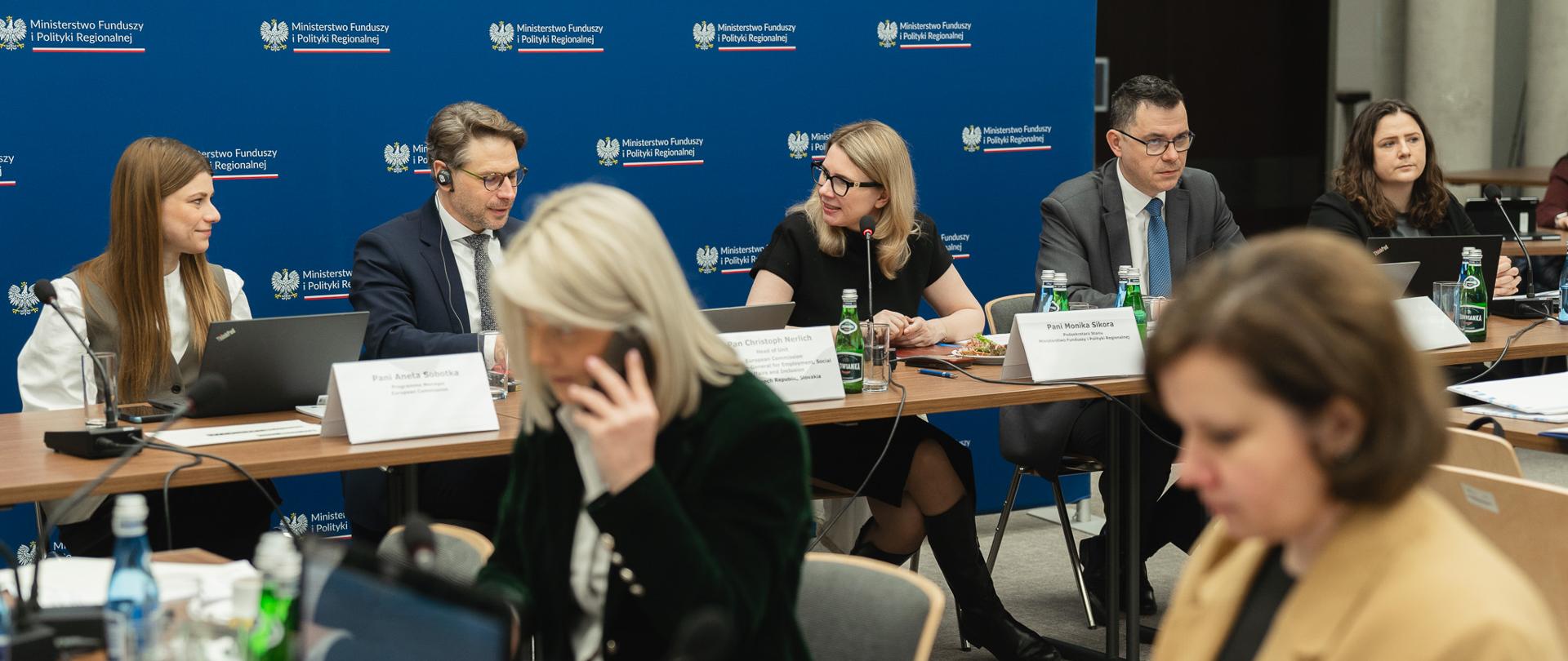 Komitet Monitorujący Program FERS: 677 mln zł na nowe działania w programie 