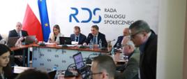 Minister Marek Kos na spotkaniu Trójstronnego Zespołu do Spraw Ochrony Zdrowia