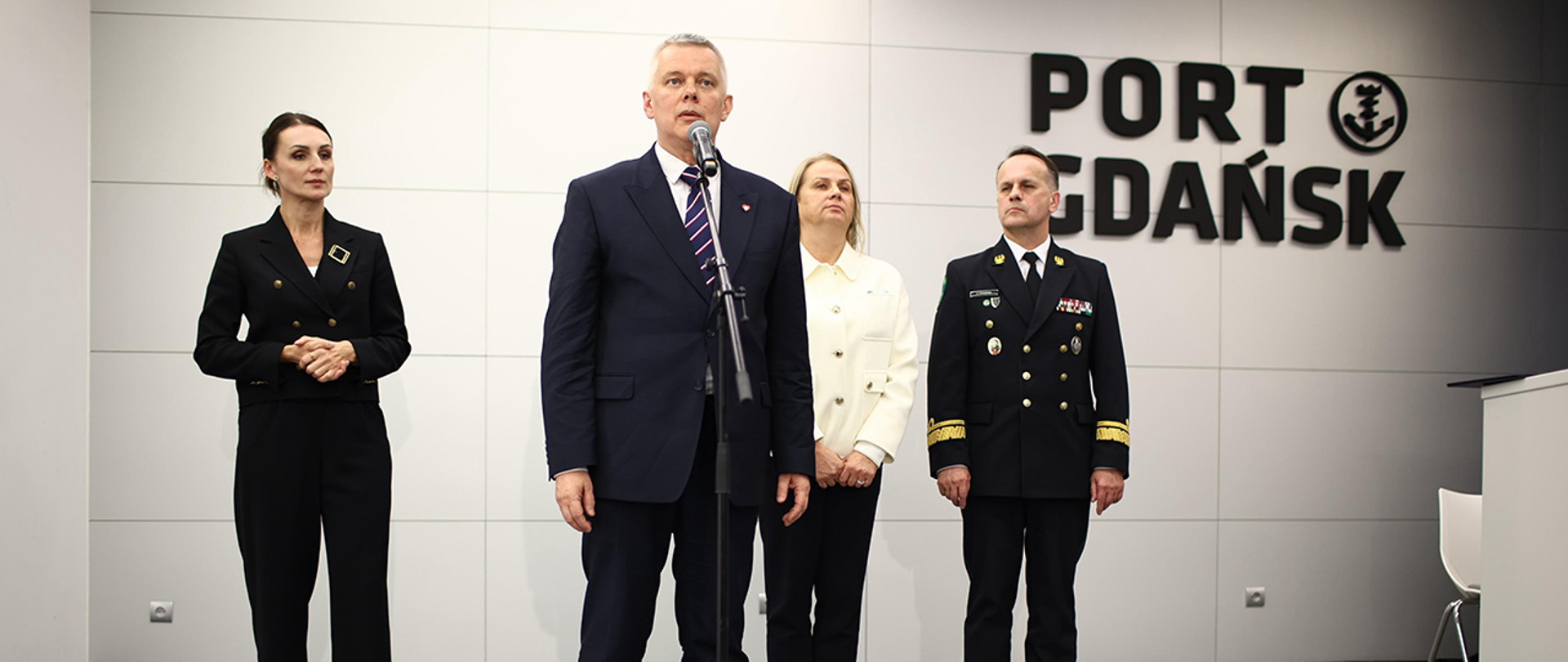 Szef MSWiA: Nowoczesny punkt kontroli w Gdańsku wzmocni bezpieczeństwo granic Polski
