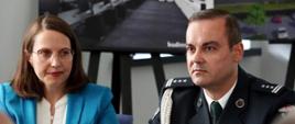 Minister finansów Magdalena Rzeczkowska i szef KAS Bartosz Zbaraszczuk