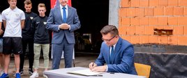 Akt erekcyjny hali sportowej w Katowicach podpisany i wmurowany