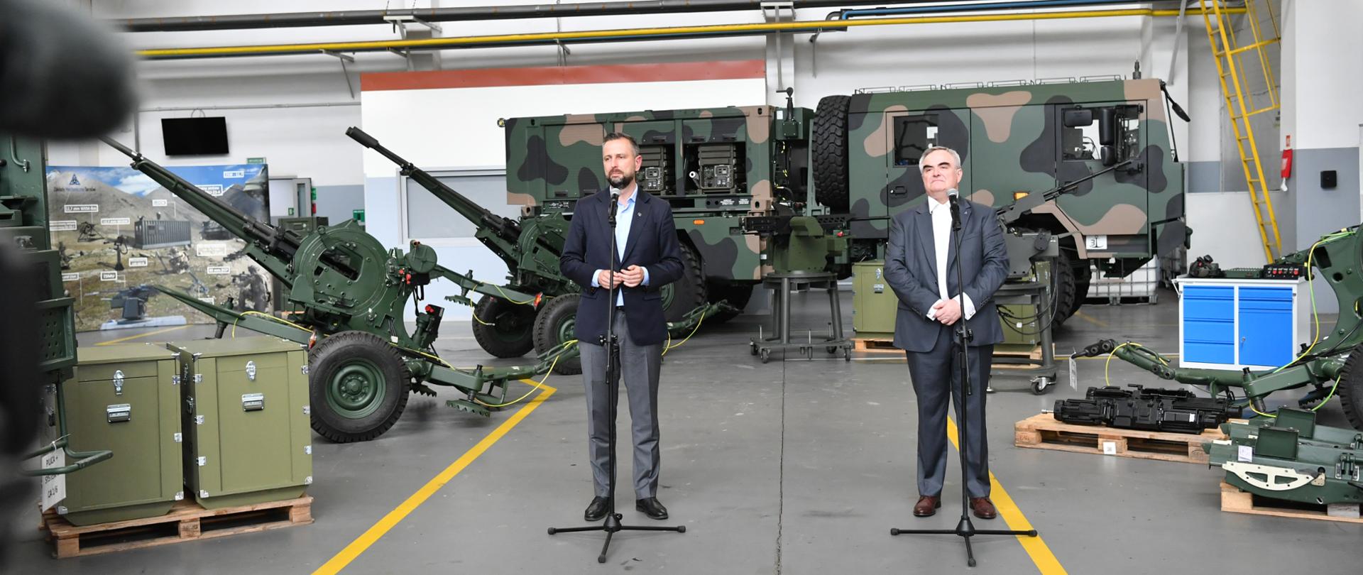 21 sierpnia 2025 r. szef MON złożył wizytę w Zakładach Mechanicznych „Tarnów” S.A.