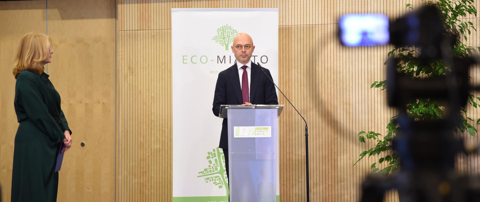 Minister klimatu Michał Kurtyka na konferencji Eco-Miasto